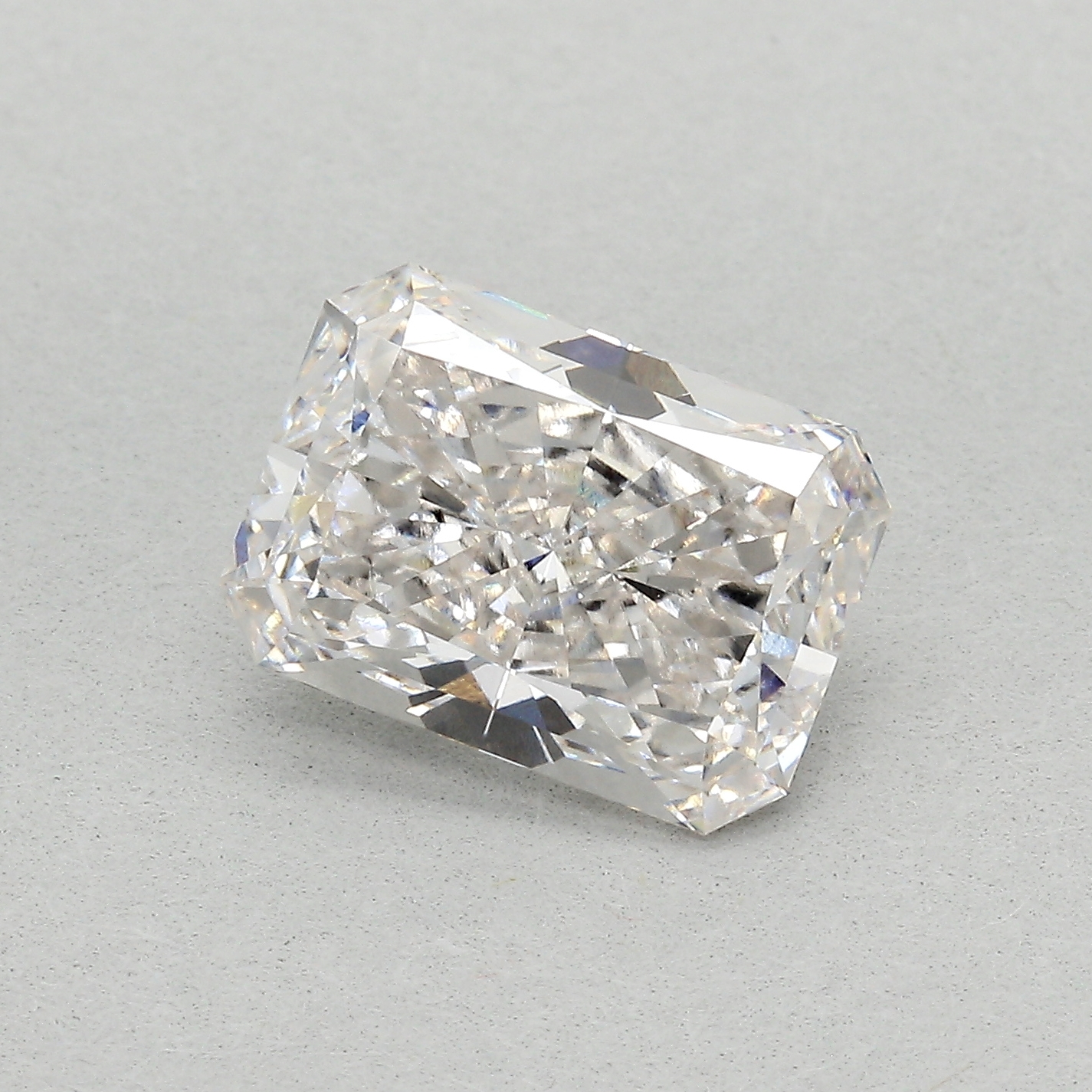Radiant 3.50ct G VVS2